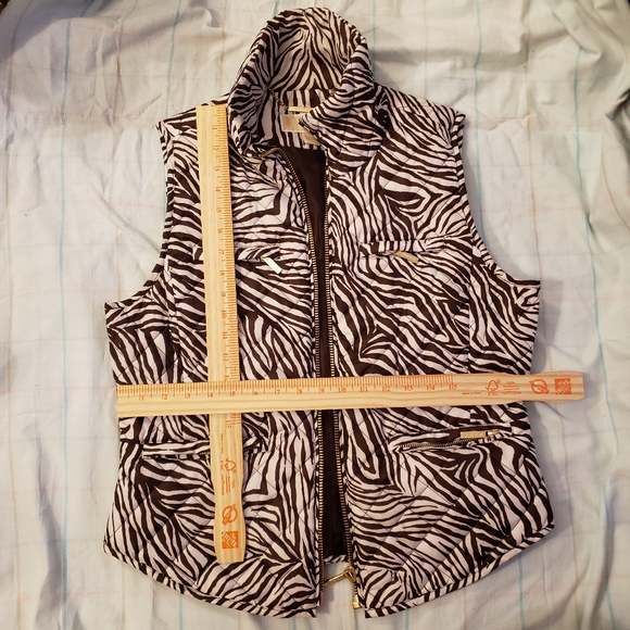MK Michael Zebra Kors Packable Puffer Vest w/bag - Picture 2 of 8